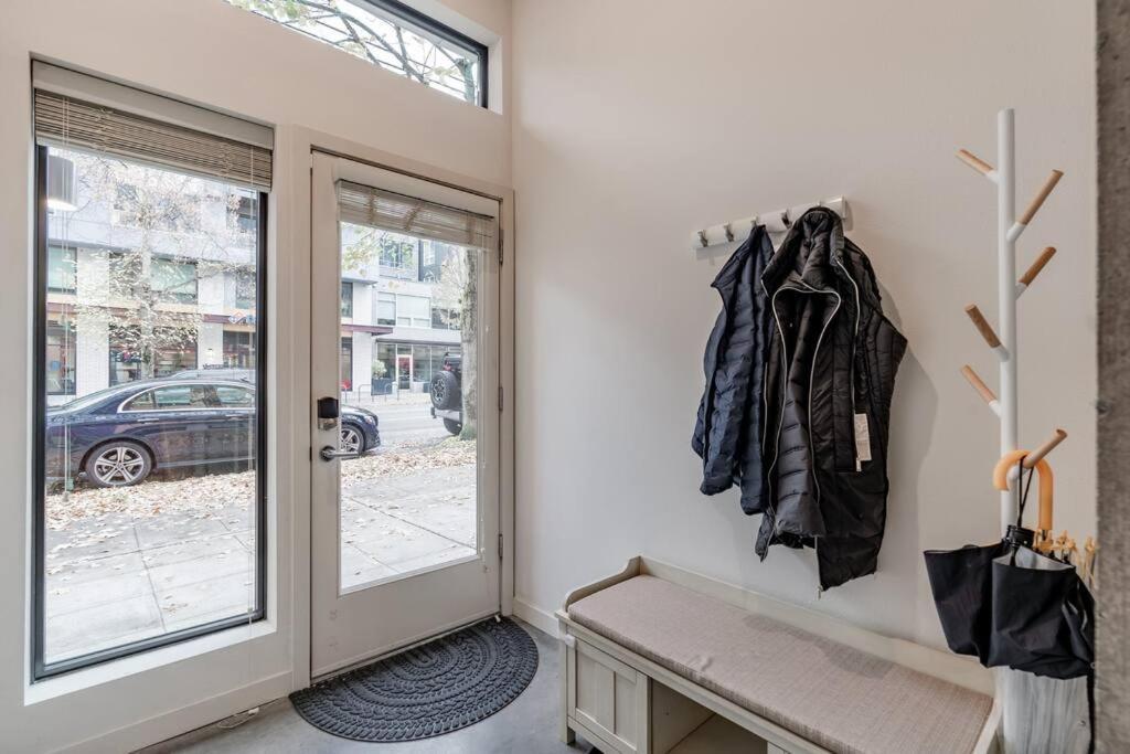 West Seattle'S Modern Townhome エクステリア 写真